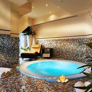 Hotel Leopardi 4*