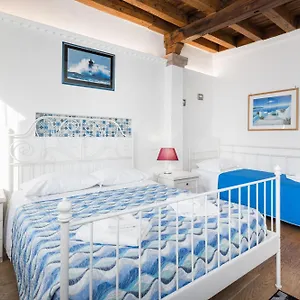 Arcadia Apartment *