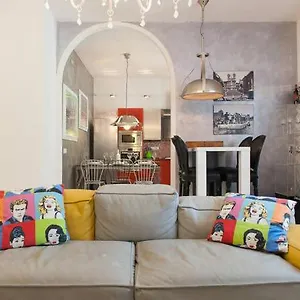 Centre With 3 Bed Chez Claude