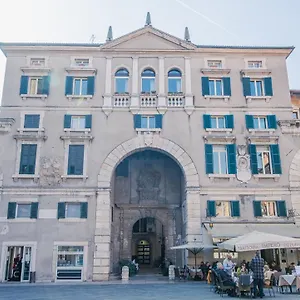 Pensionat Domus Nova Palace - Italian Homing