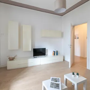 Casa Graziella - A 2 Passi Dal Centro E Stazione Di *