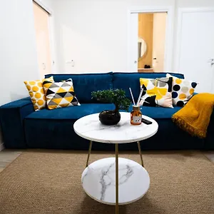 Cozy Apartment *