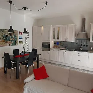 Living Verona
