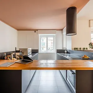 Infinity Suite Verona Free Parking