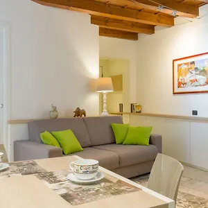 Vecchia Guest house