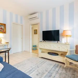 Grattacielo Apartment *