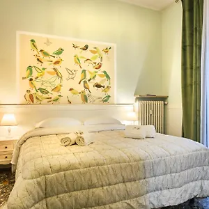 La Voliera Guest house