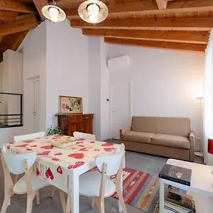 San Zen Che Ride Apartment *