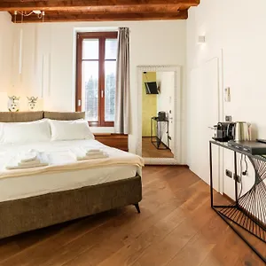 Bed and breakfast La Finestra Sul Ponte By Postcardsfrom 2*