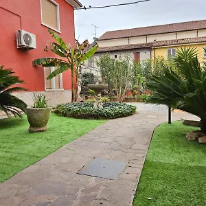 Casa A - Giardino E 3 Posti Auto In Cortile Appartamento *