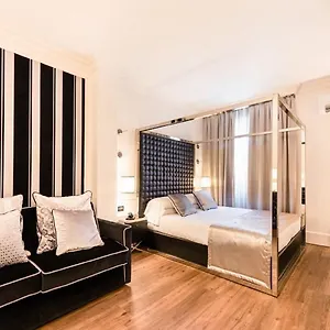 House 4*
